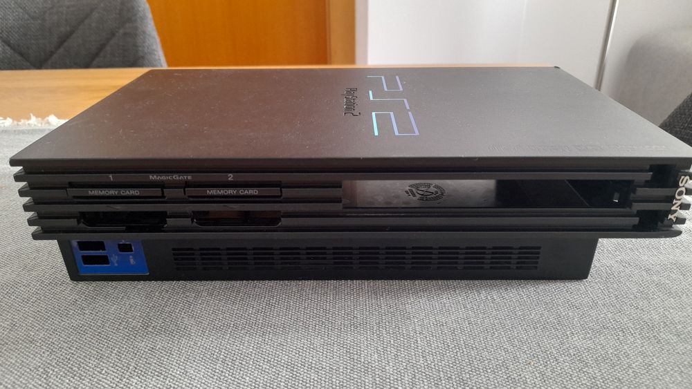 PlayStation 2 SCPH 39004 peças