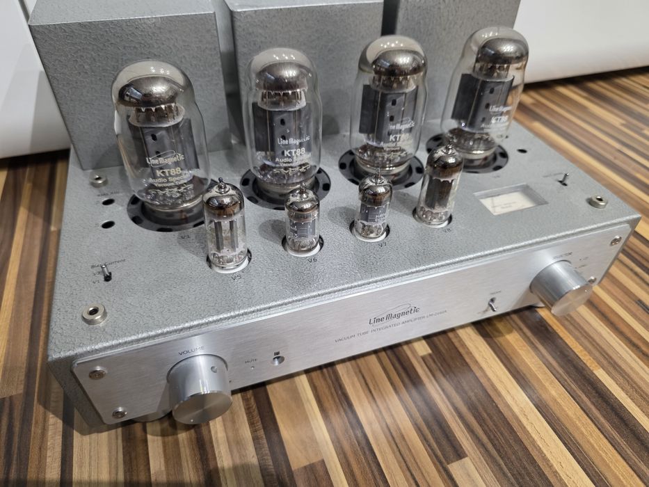Wzmacniacz Lampowy Line Magnetic LM-216IA