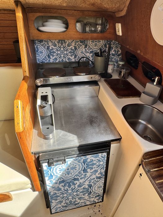 Vendo veleiro Kelt 8 (8,4 metros) com lugar de Marina