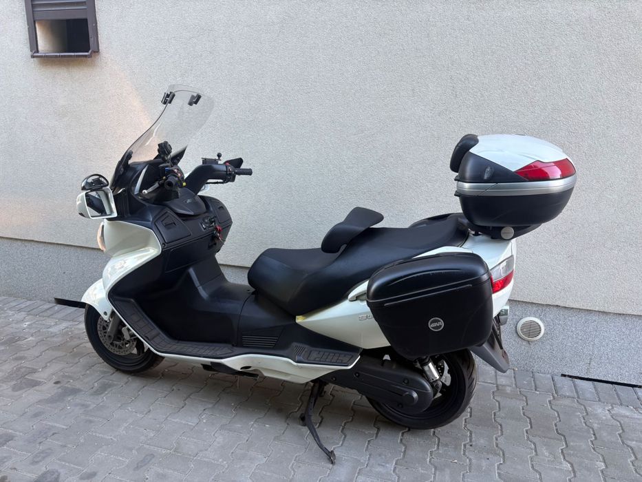Suzuki burgman 650. An650