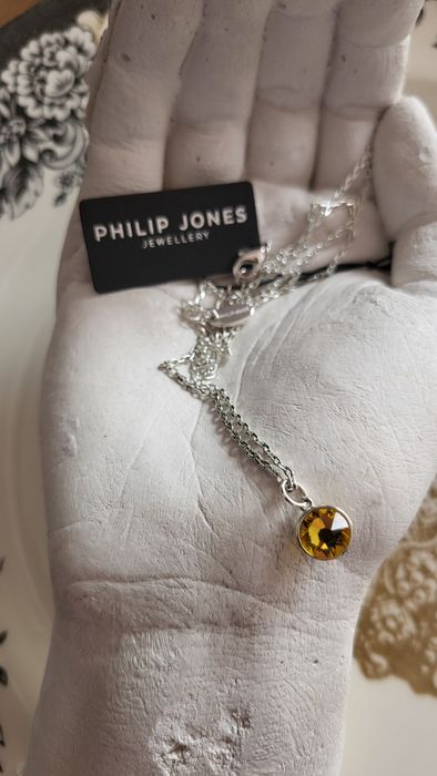 Naszyjnik z kolekcji Birthstone,  Swarovski, Philip Jones