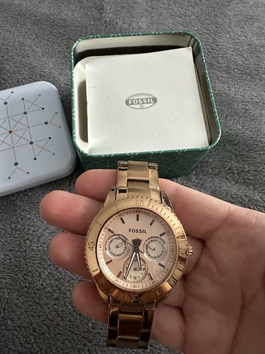 Часи жіночі Fossil