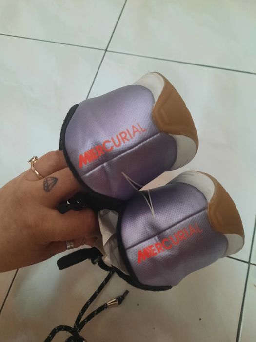 Chuteiras futsal nike 36.5