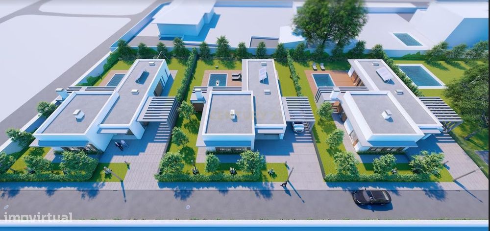 Quinta com 5000 m2  com moradia T4
