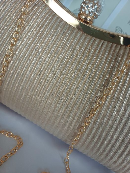 Złota Torebka Wieczorowa - Karbowana