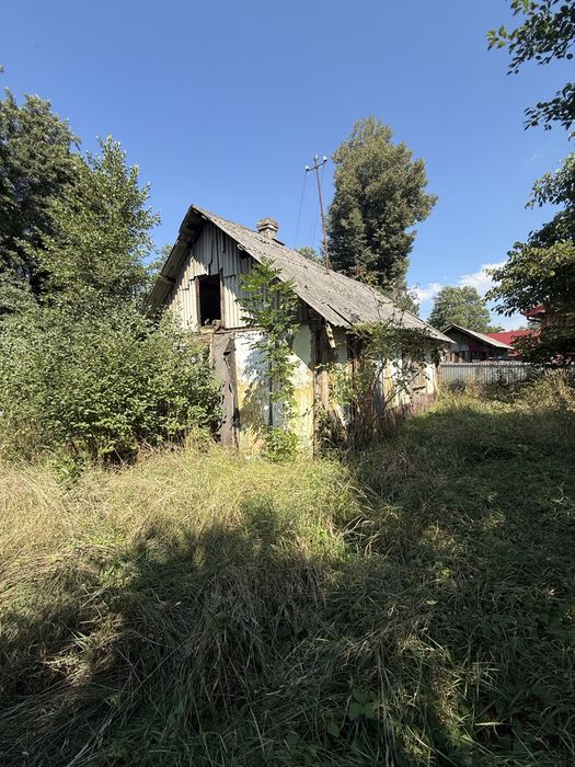 Затишна земельна ділянка під будинок в 17хв. від міста.