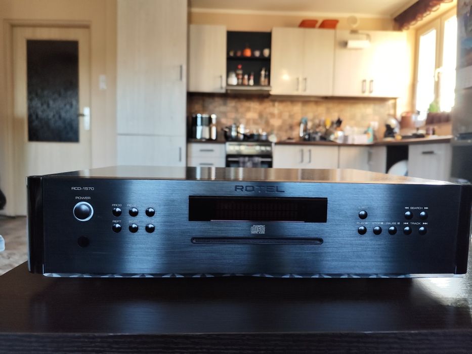 Odtwarzacz CD  Rotel RCD 1570