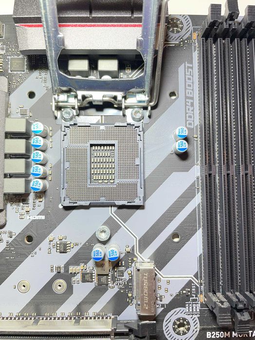 MSI B250M Mortar (Avariada) - Pinos do Socket Impecáveis