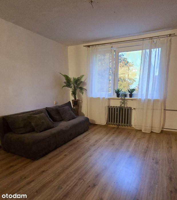 2 pokoje, 2 piętro w czteropiętrowcu