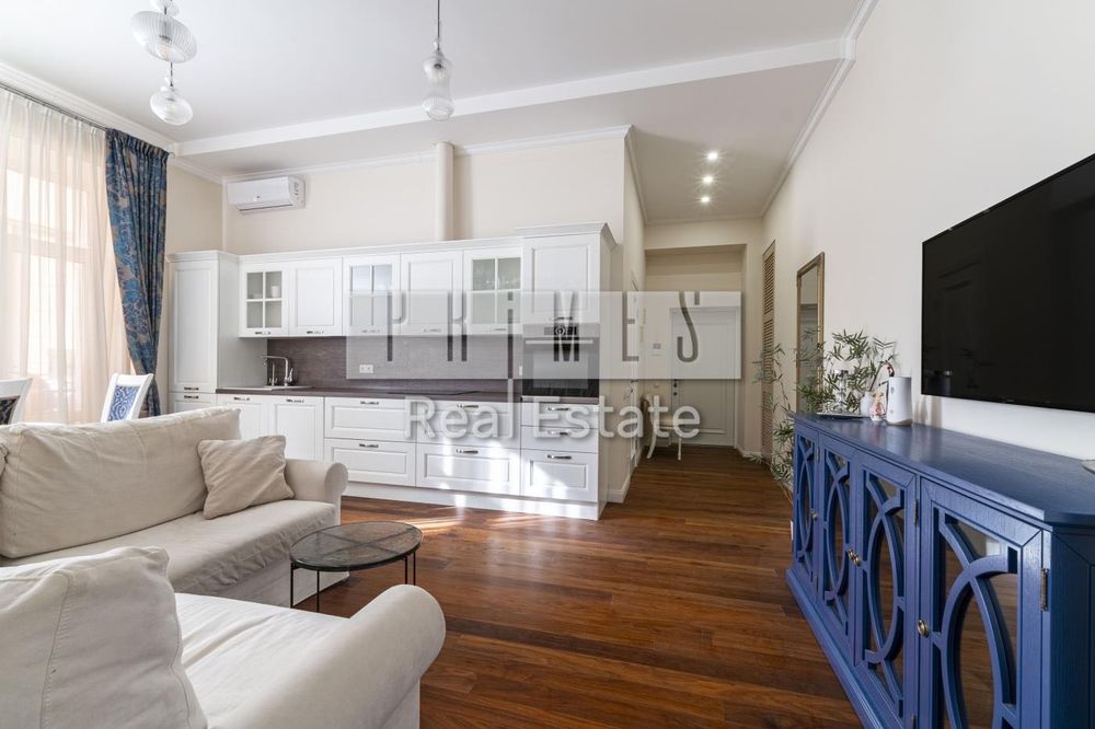 Продаж квартири 59м2, Царський Будинок, Антоновича 3а