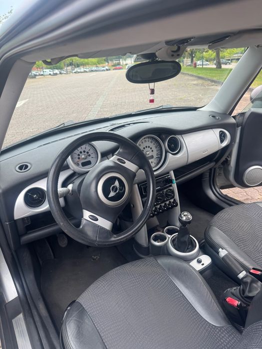 Mini Cooper 1.6522596213505413124