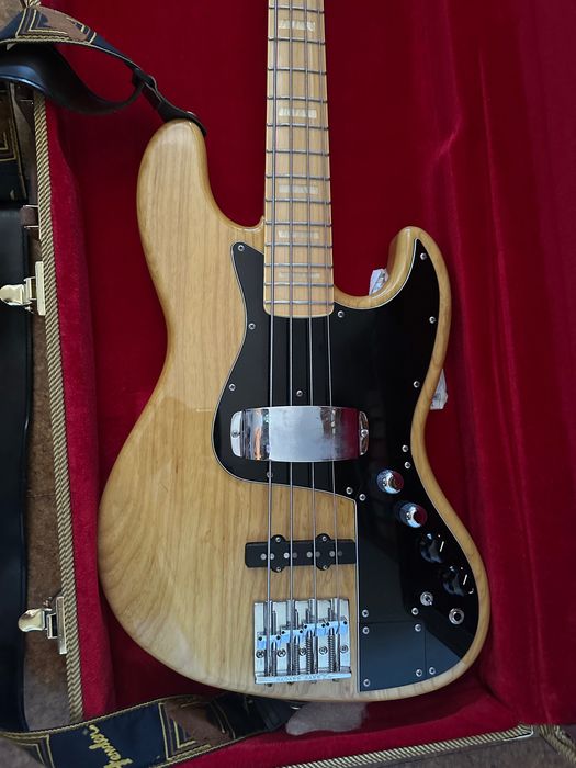 jazz bass fender impecável