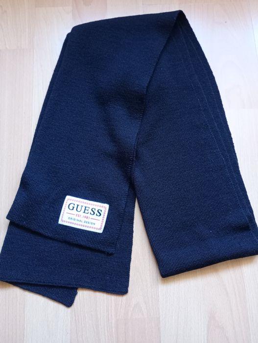 Szalik+czapka GUESS