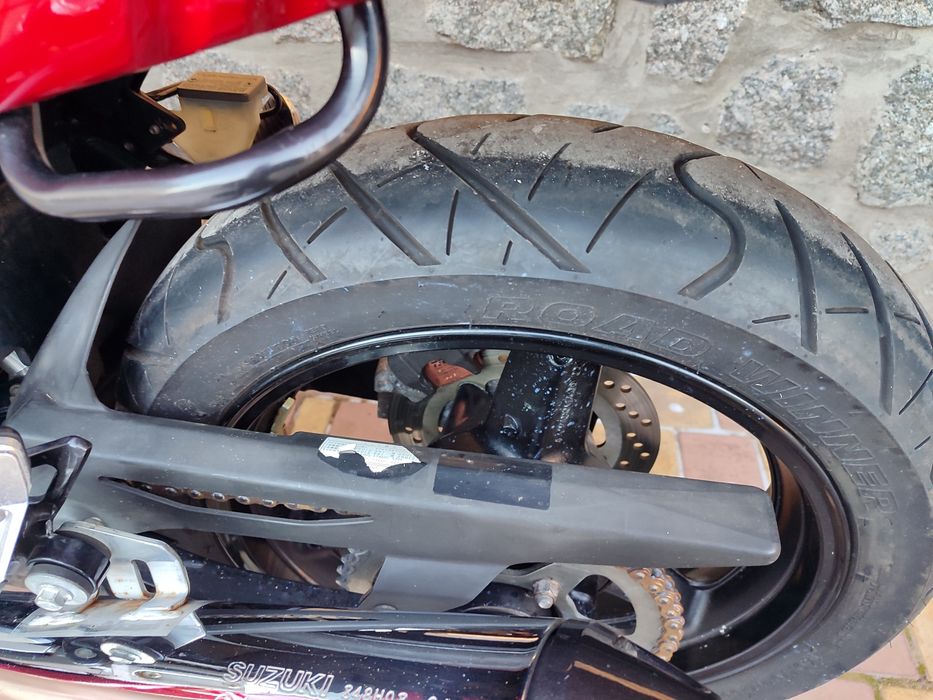 Suzuki GSR250.  2014