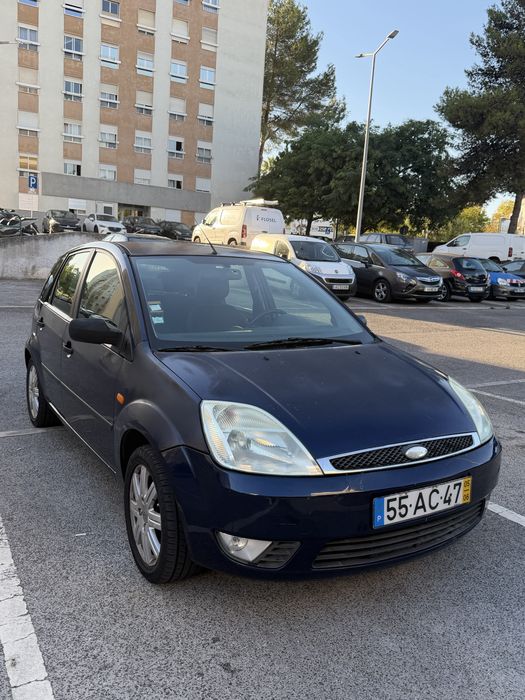 Ford Fiesta  1400€