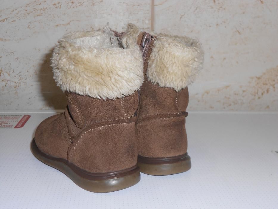 Сапожки Clarks для самых маленьких. Размер. 22