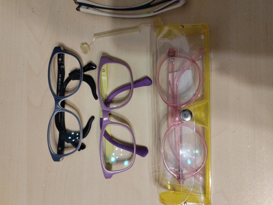 Футляри,окуляри,оправи дитячі