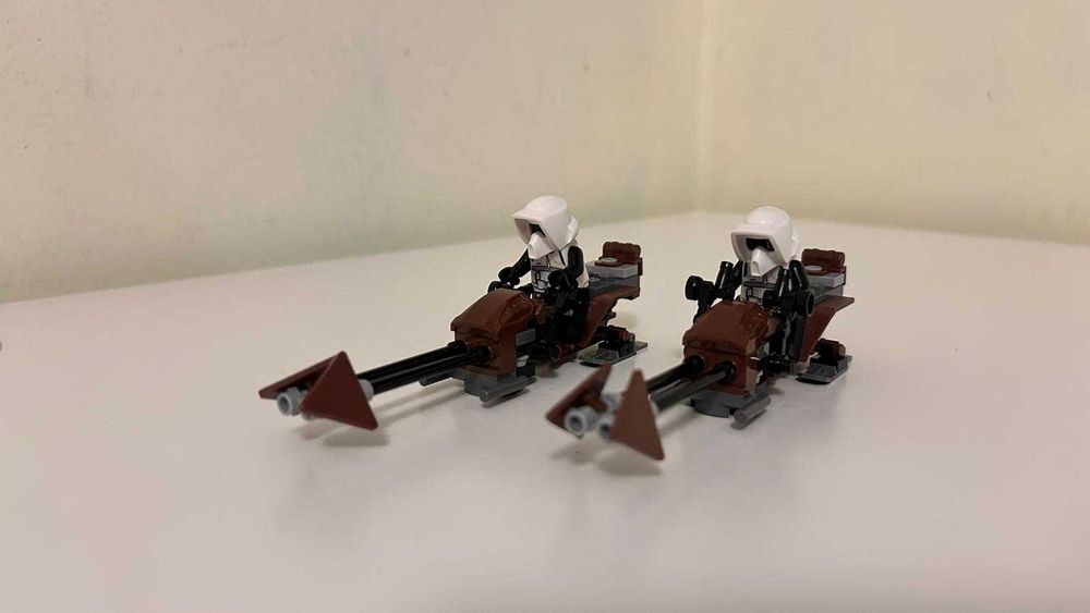 LEGO Star Wars - Speeder Bikes & Scout Troopers