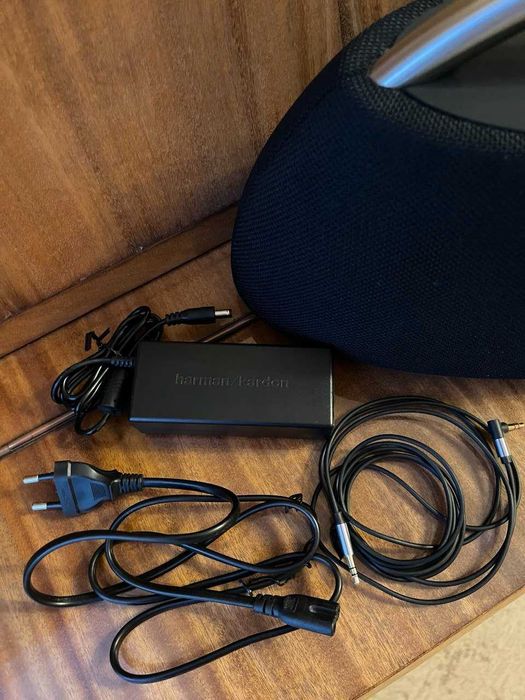Продам портативну колонку "Harman/Kardon Go+Play 2"