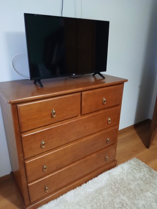 Mobília de quarto  completo...Muito bom estado, pouco usado