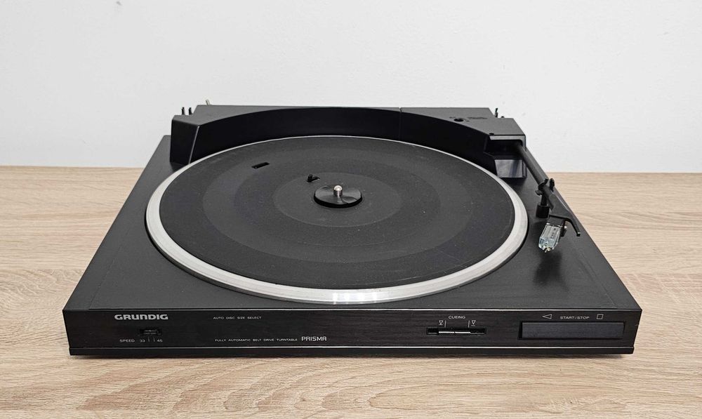 Gramofon GRUNDIG Prisma Technics SL-J90