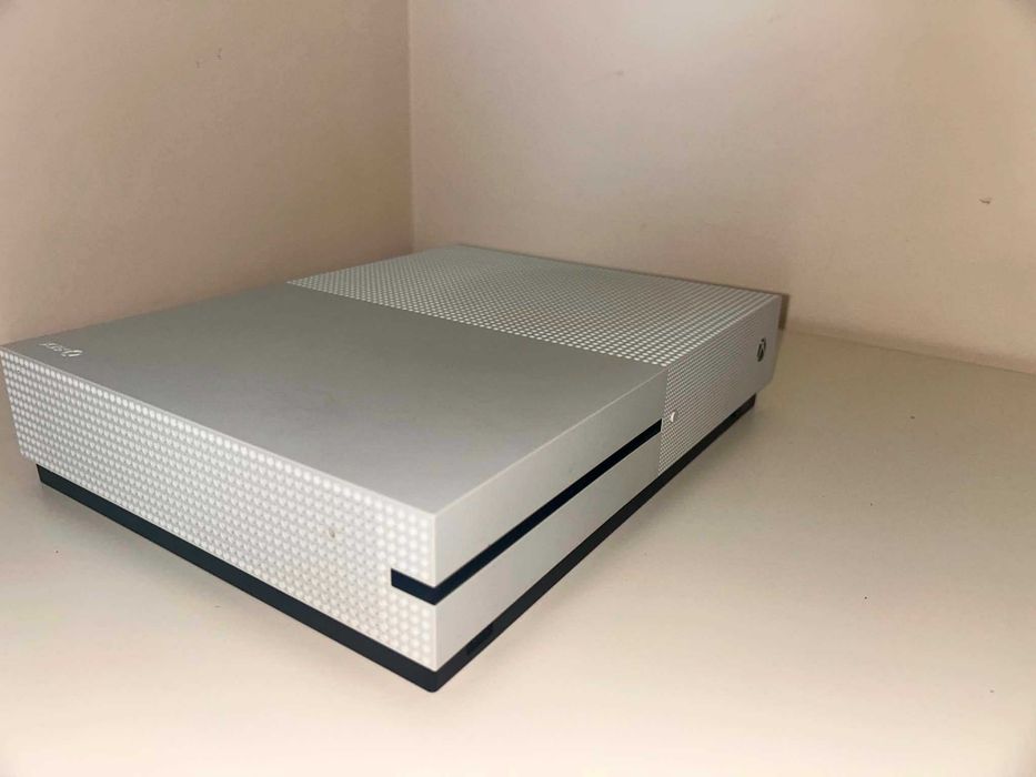 Konsola XBOX One S 500GB