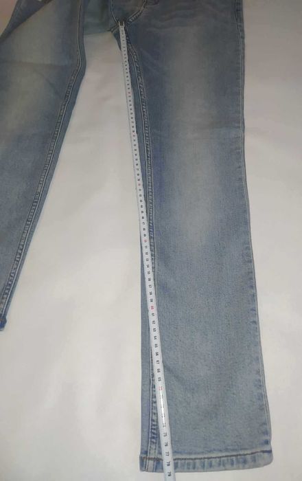 Джинси  ( нові )