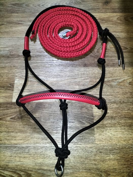 Недовуздки для коней, корів, кіз.