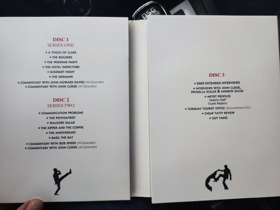 "Fawlty Towers" com John Cleese - Edição remasterizada 30 anos