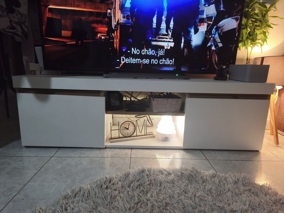 Vendo móvel de Tv