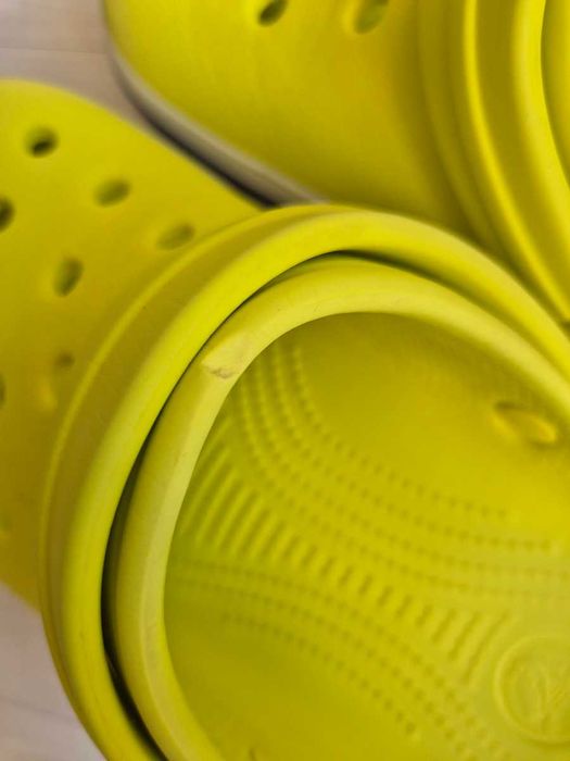 Chodaki Crocs J1 (r. 32-33)