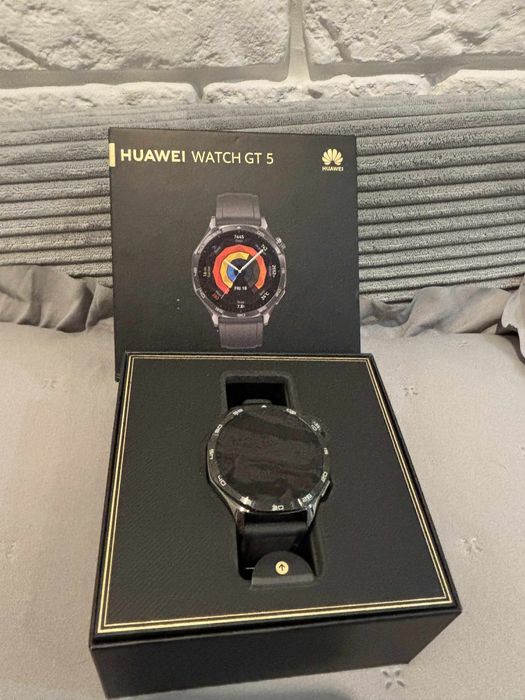 Hyuaway Watch GT5