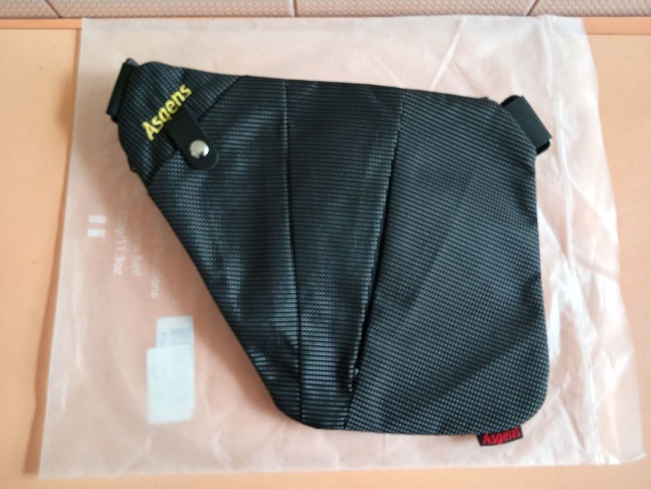 Anti-theft bag.64285153783170120