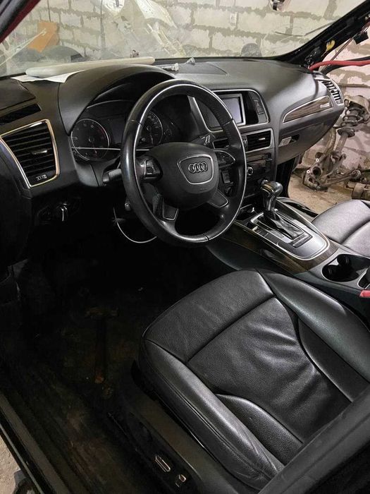 Салон чорний ауди Ку5 audi Q58r 80a електро a4 b8 b9 сидіння сідушки