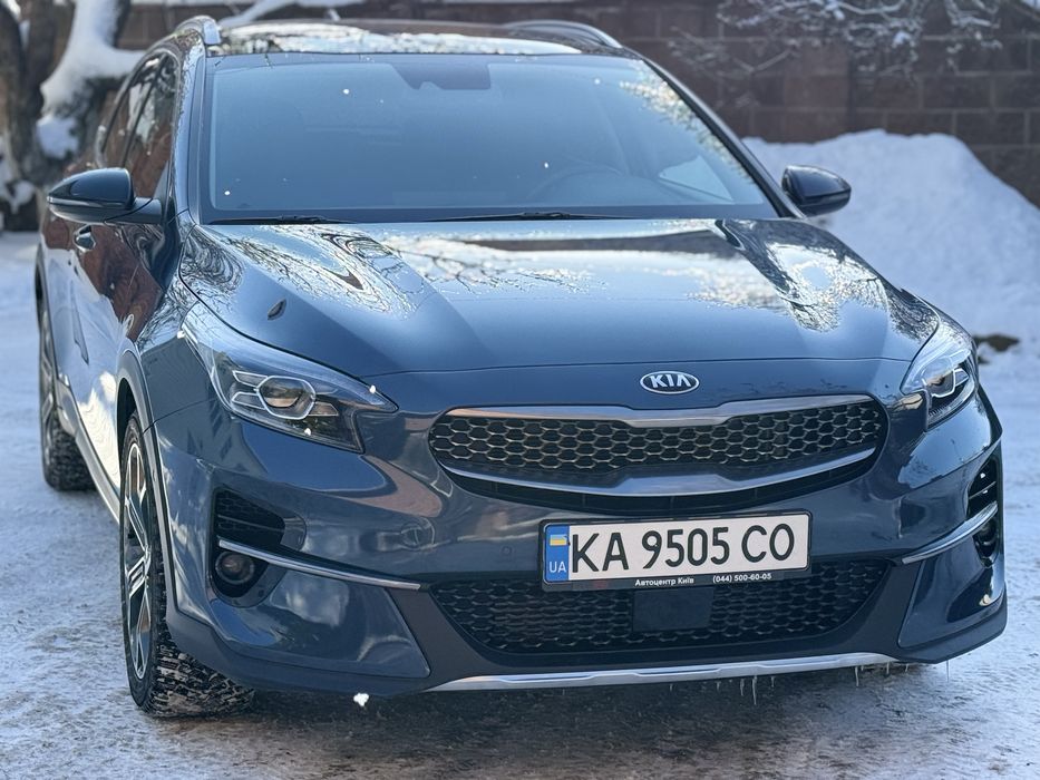 Атомобіль KIA XCEED top