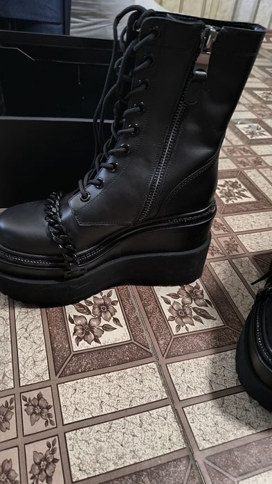 Продам дуже класні напів ботінки