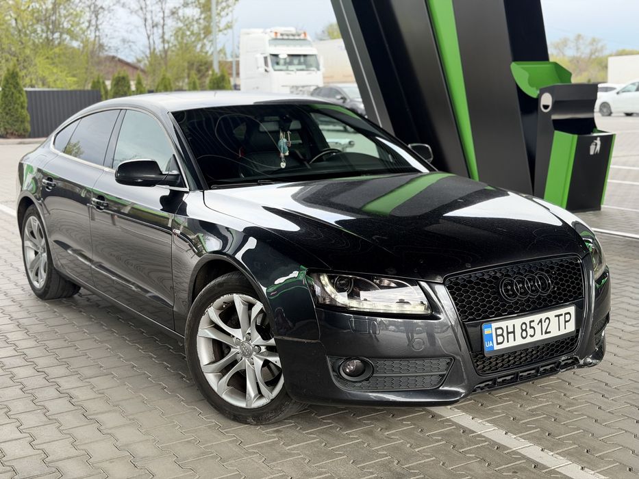 продам Audi A5 s line