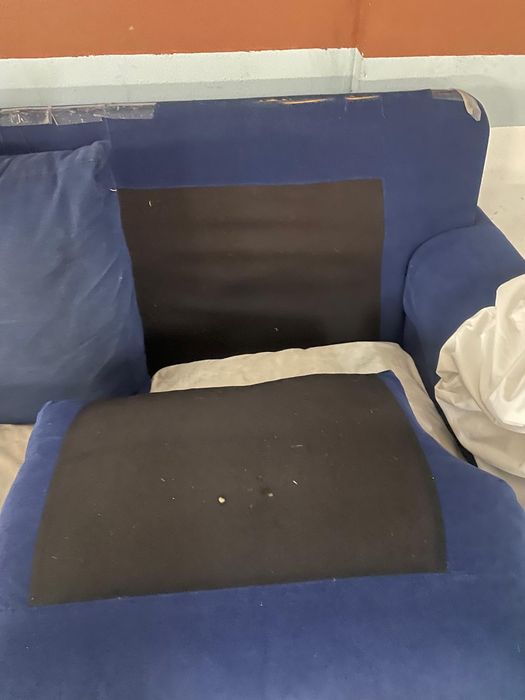 Sofá 2 lugares para restaurar