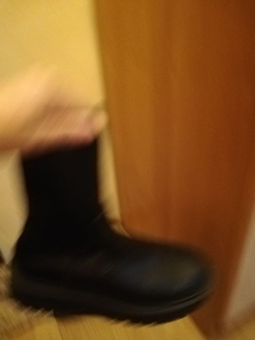 Czarne botki zapraszam