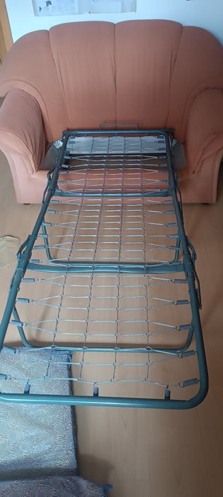 Sofá de 3 lugares com estrado