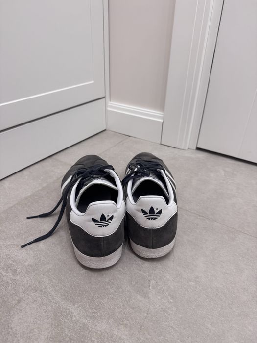 Adidas gazelle сірі замшеві чоловічі 44 розмір