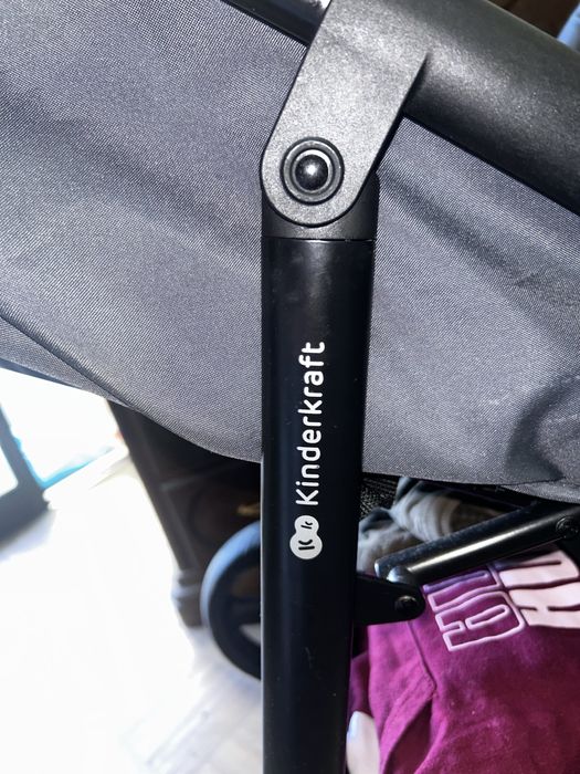 Carrinho bebe usado poucas vezes