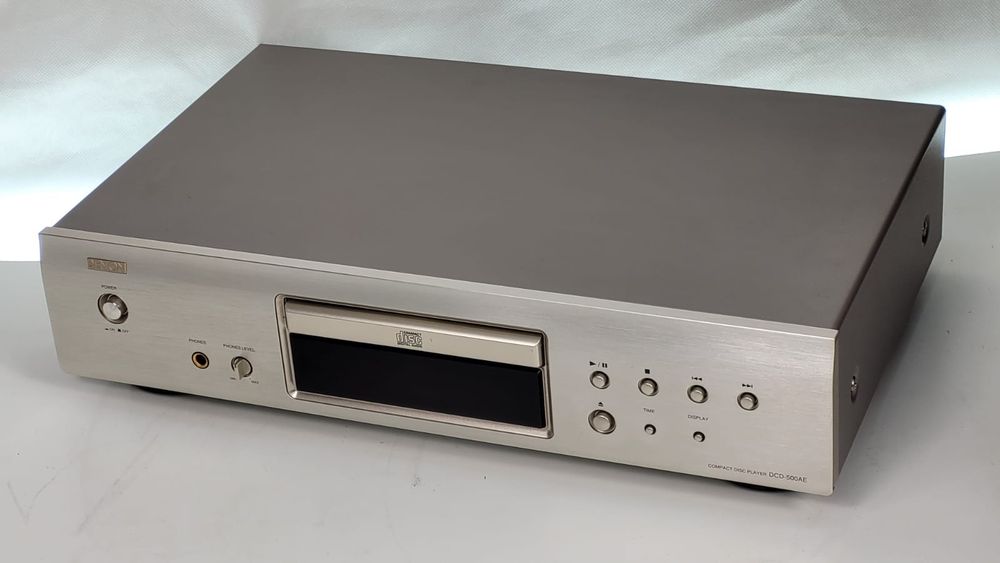 Denon DCD 500 AE Pilot odtwarzacz płyt CD szampański srebrny
