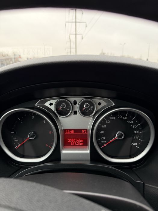 Продам власний автомобіль!Економний та надійний! Повністю обслужений!