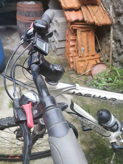 Bicicleta de estrada com mudanças