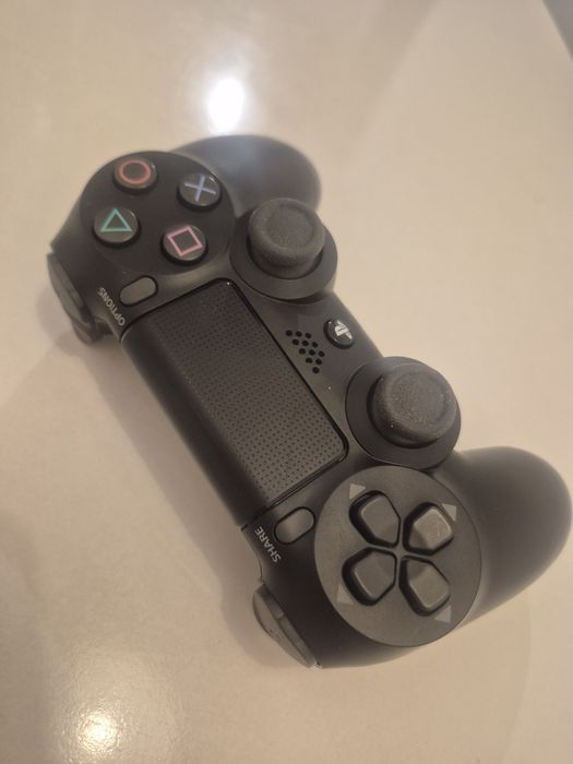 Pad dualshock do PS4, czarny oryginalny, model ZCT2E