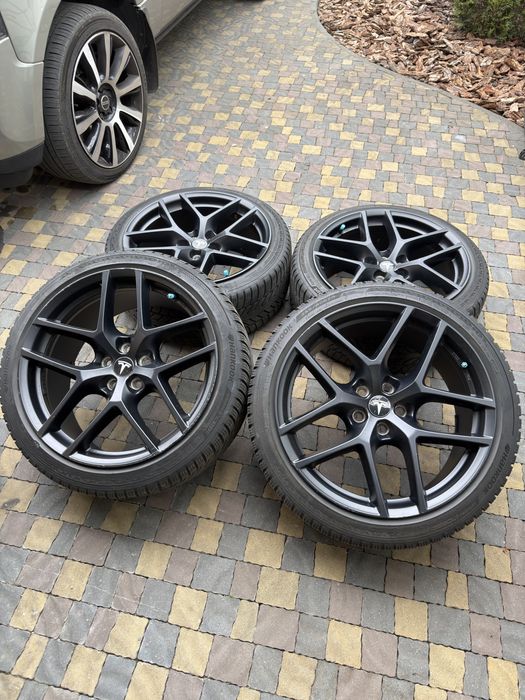 Диски Borbet r20 5*114.3 Tesla Y , Kia  Mazda  Mitsubishi  Honda  Nisan  Toyota з датчиками тиску