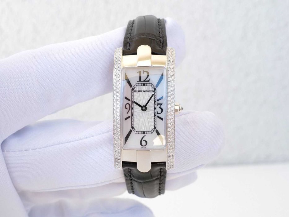 Harry Winston Avenue 18K White Gold Diamonds