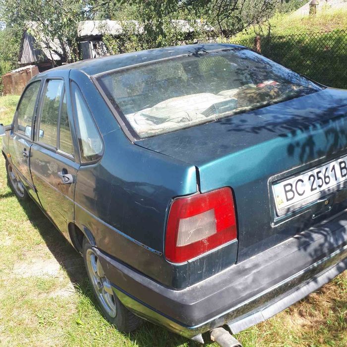 Продам автомобіль fiat tempra