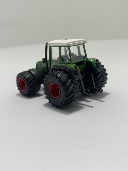Fendt 711 Vario Wiking escala 1/87